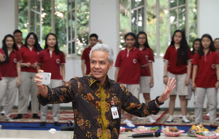 Saat Sang Juara Paduan Suara Unjuk Kebolehan di Hadapan Ganjar